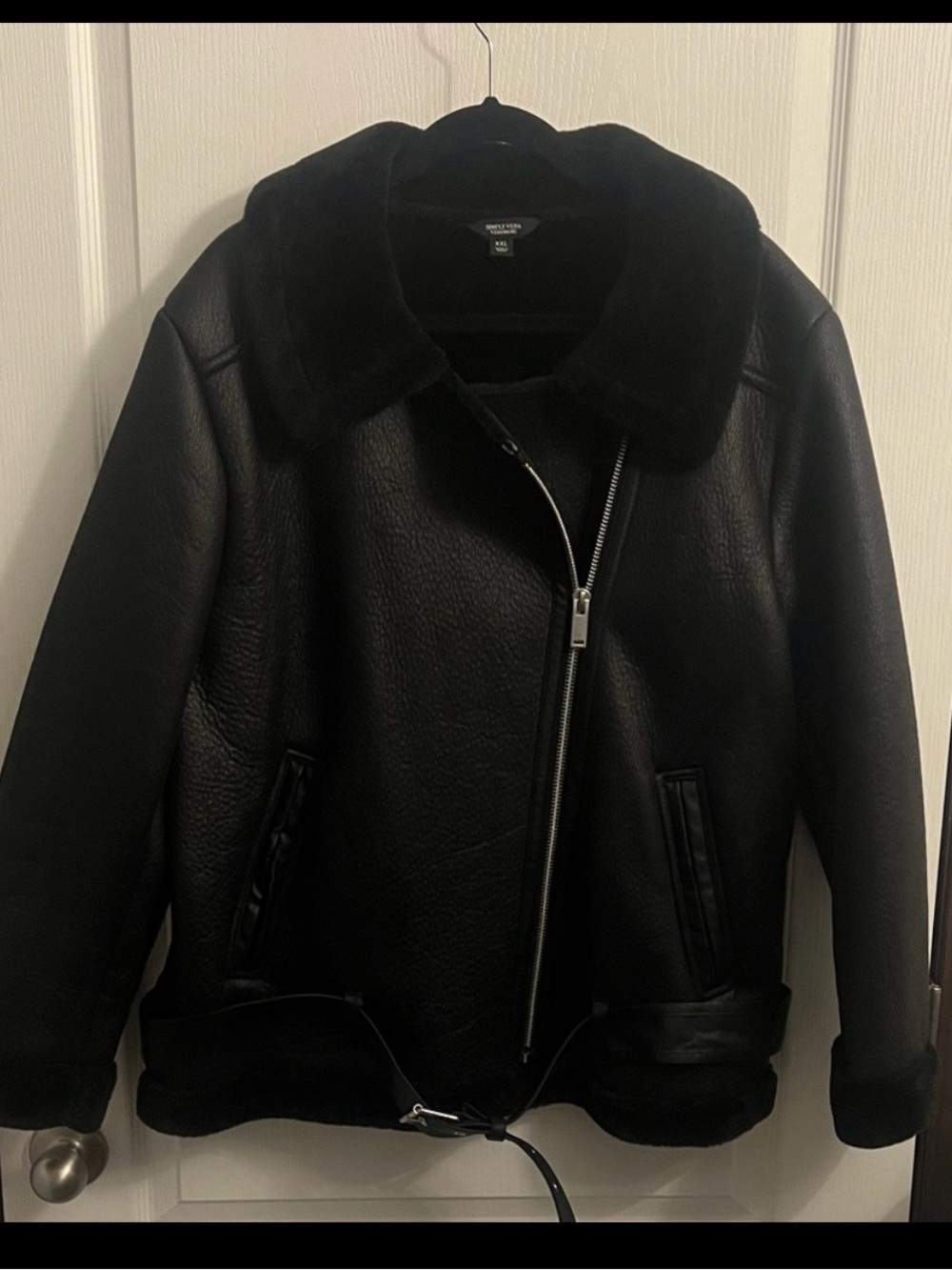Simply Vera by Vera Wang Black Shearling Jacket-Used Good
Condition XXL